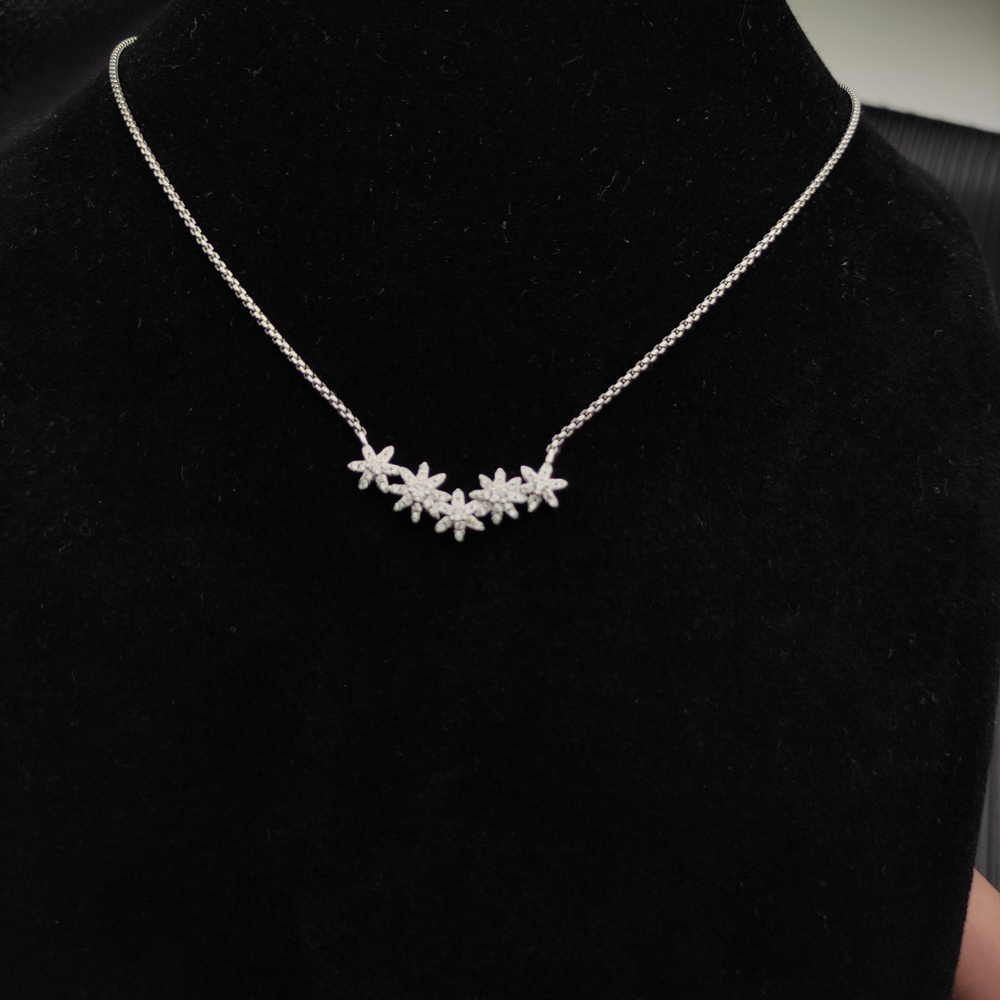 David Yurman Silver Five-Shaped Necklace - Picture 4 of 4